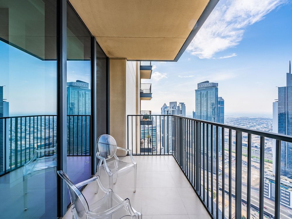 Spacious Apt With Spectacular Burj Khalifa Views