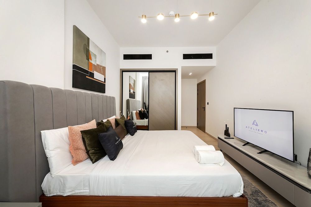 Excellent 1BR in Binghatti Crescent