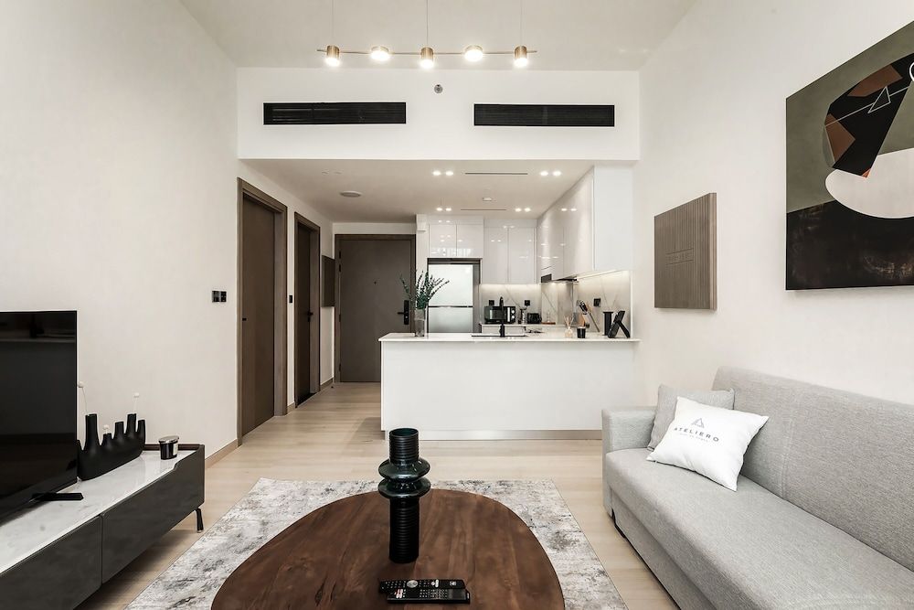 Excellent 1BR in Binghatti Crescent