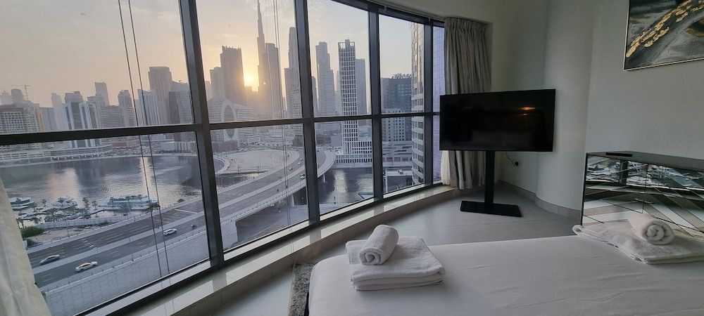 Bay Gem With Panoramic Burj Khalifa and Canal View