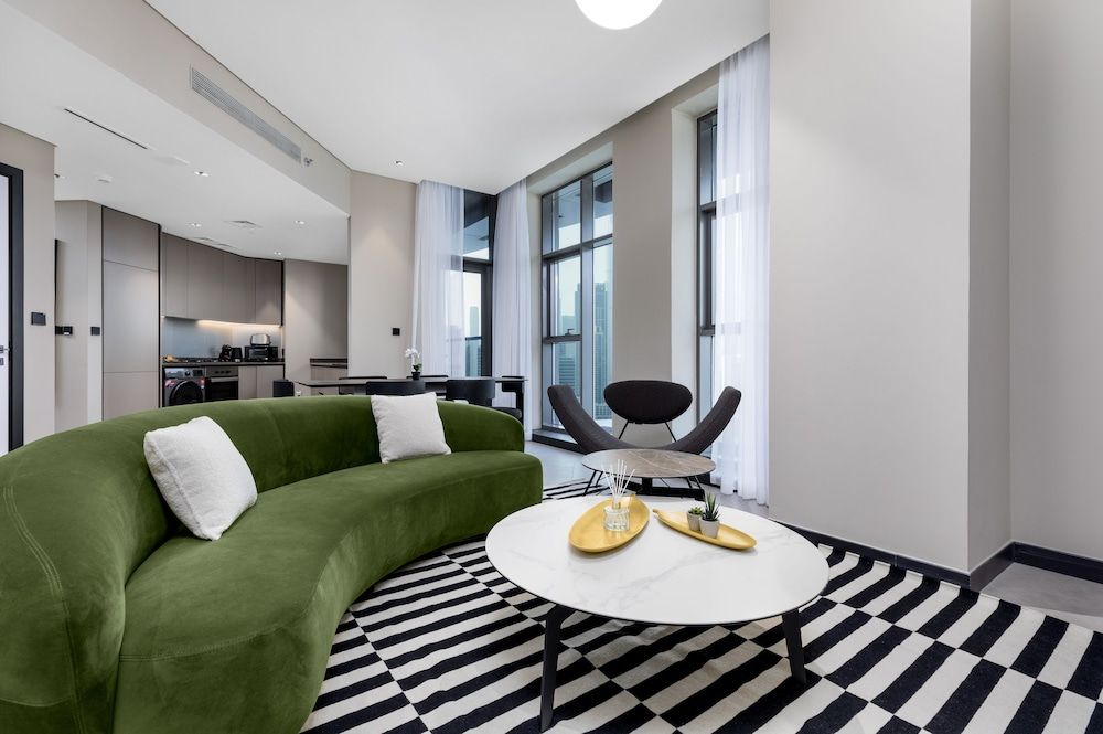 Waves - Top Waterfront 2BR Apartment in Business Bay