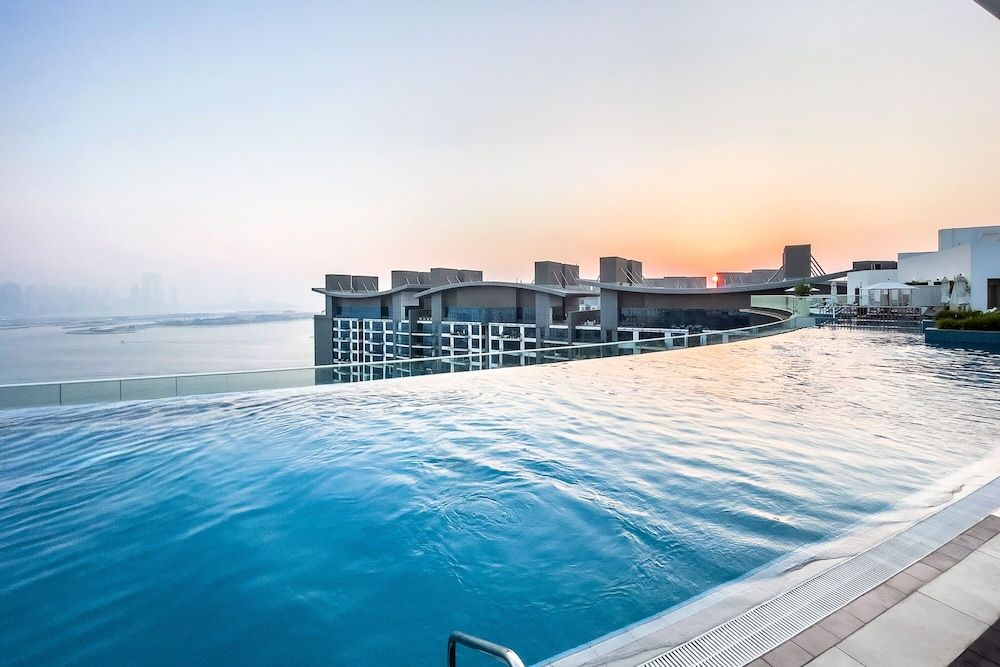 New 1BR with beautiful sea view