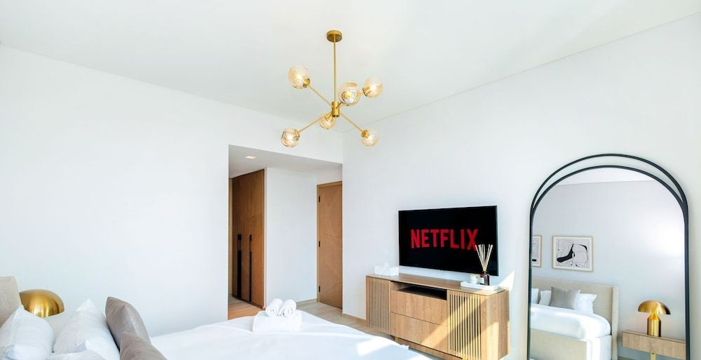 LUX  The Palace Residence Suite