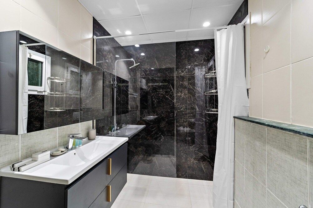 Silkhaus Lake City Tower  JLT