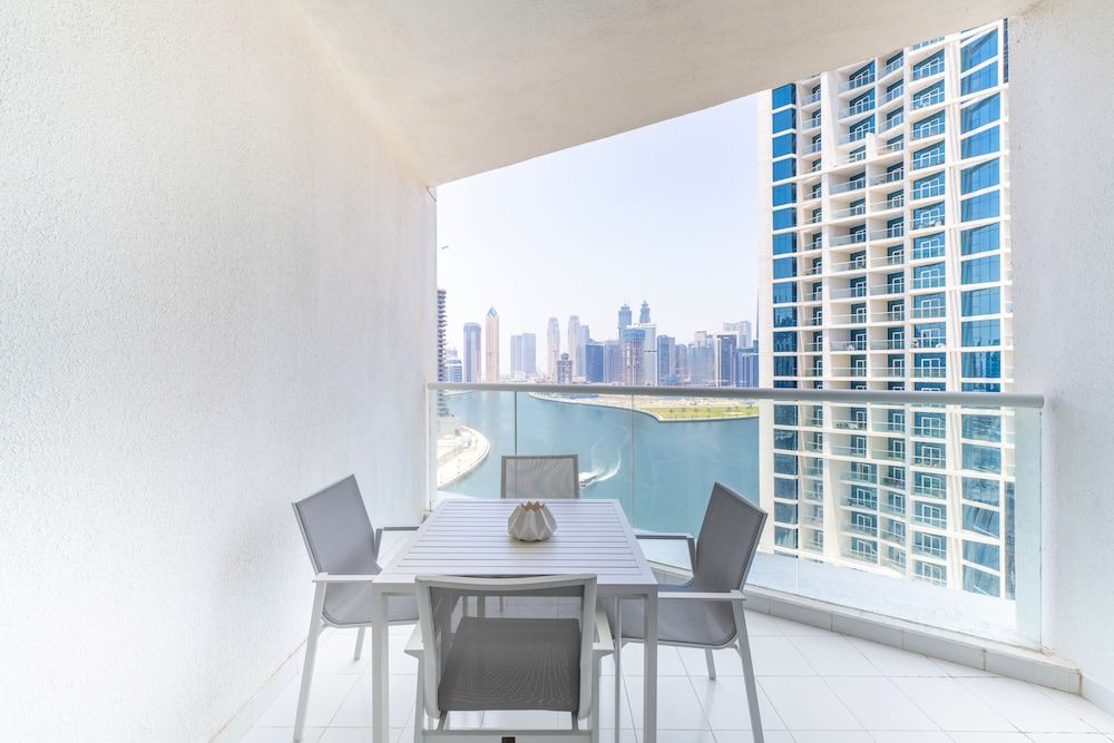 Downtown Ultra Luxury Studio Suites