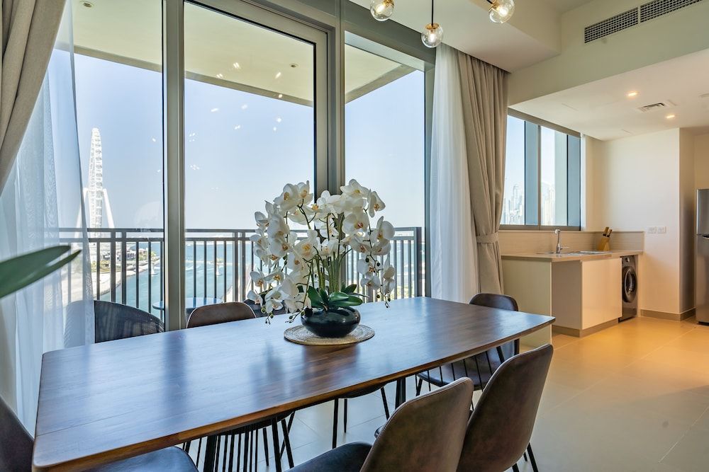 Primestay - 2BR in 52-42 Tower -marina