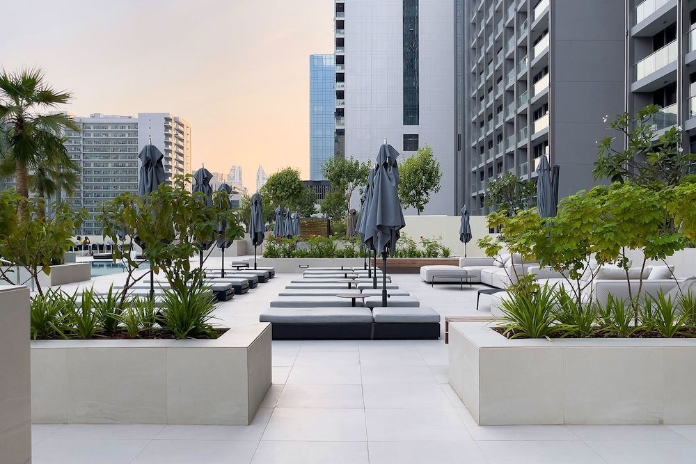 Luxe 3BR with Burj Khalifa view