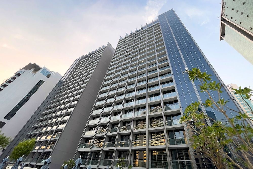 Luxe 3BR with Burj Khalifa view