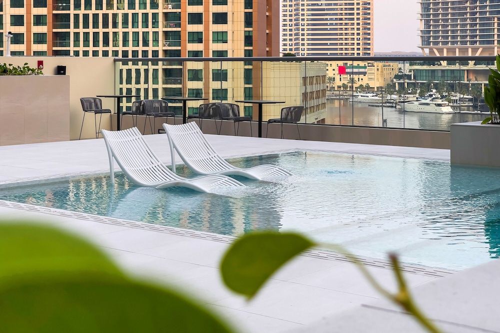 Luxe 3BR with Burj Khalifa view
