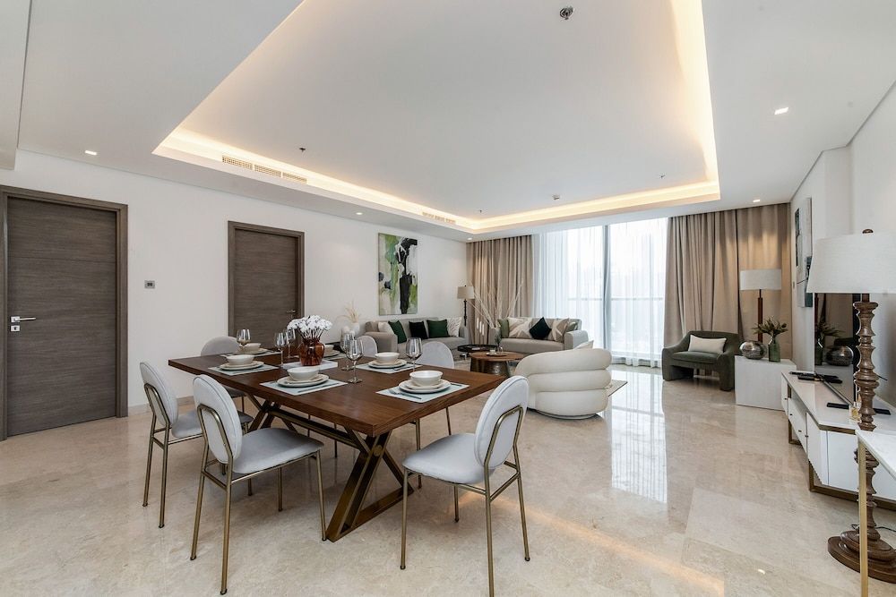 Luxe 3BR with Burj Khalifa view