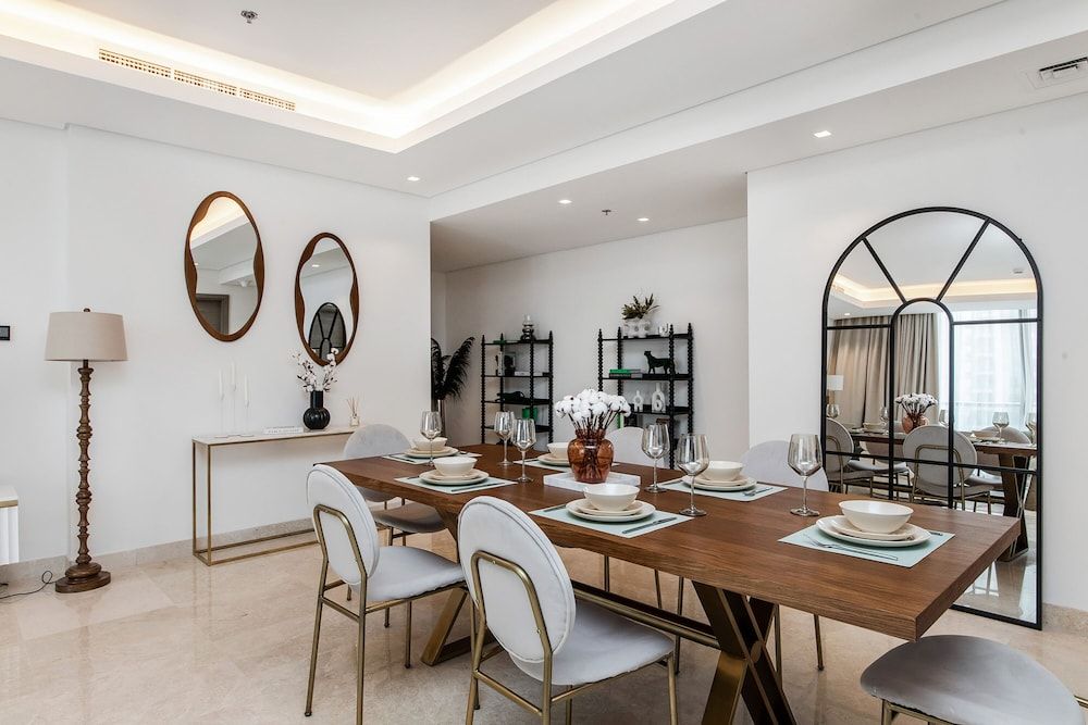 Luxe 3BR with Burj Khalifa view
