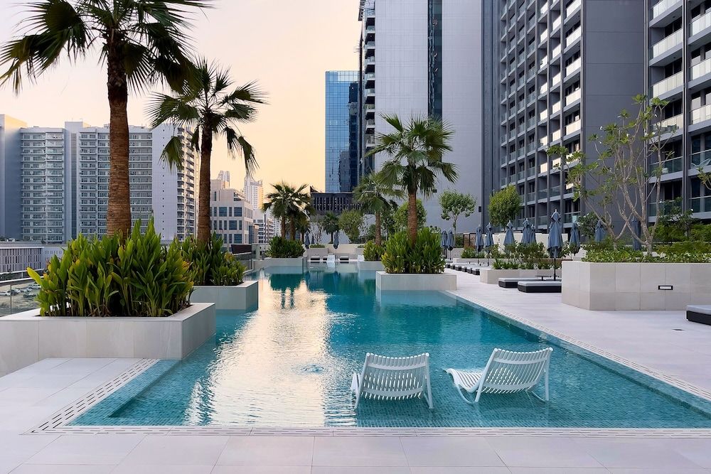 Luxe 3BR with Burj Khalifa view