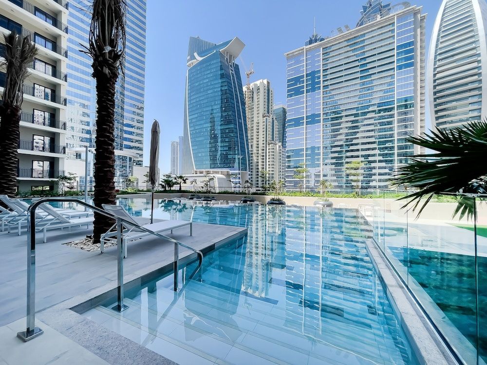 Zada Tower 1BR with Dubai Canal view