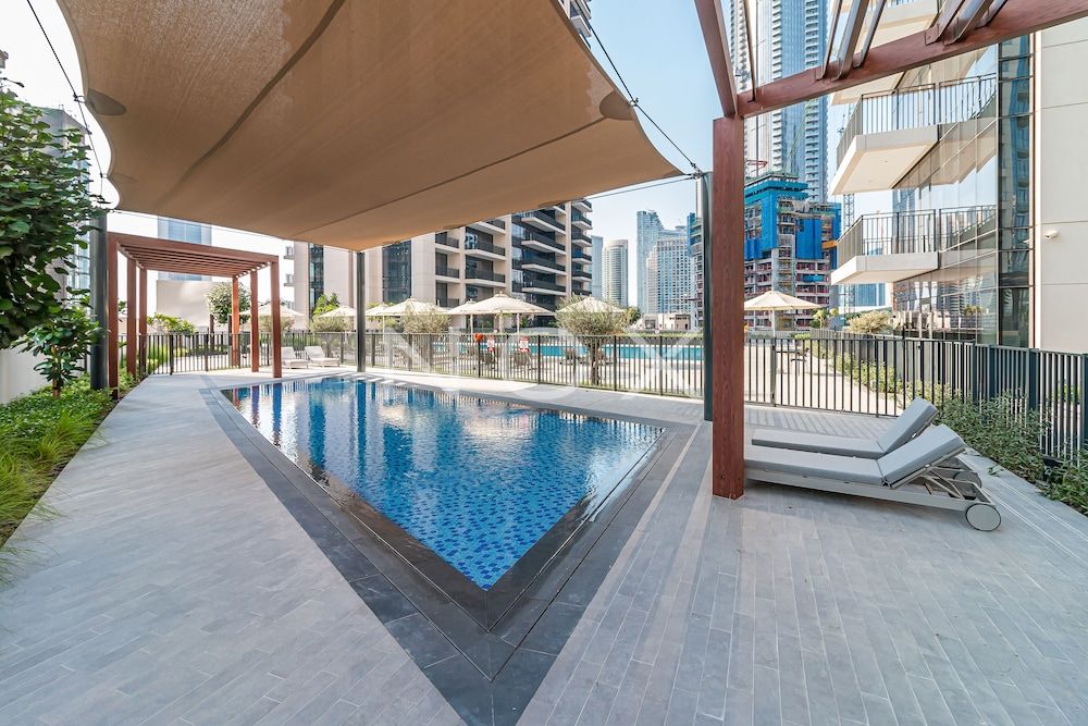 Stunning 3BR BLVD Crescent