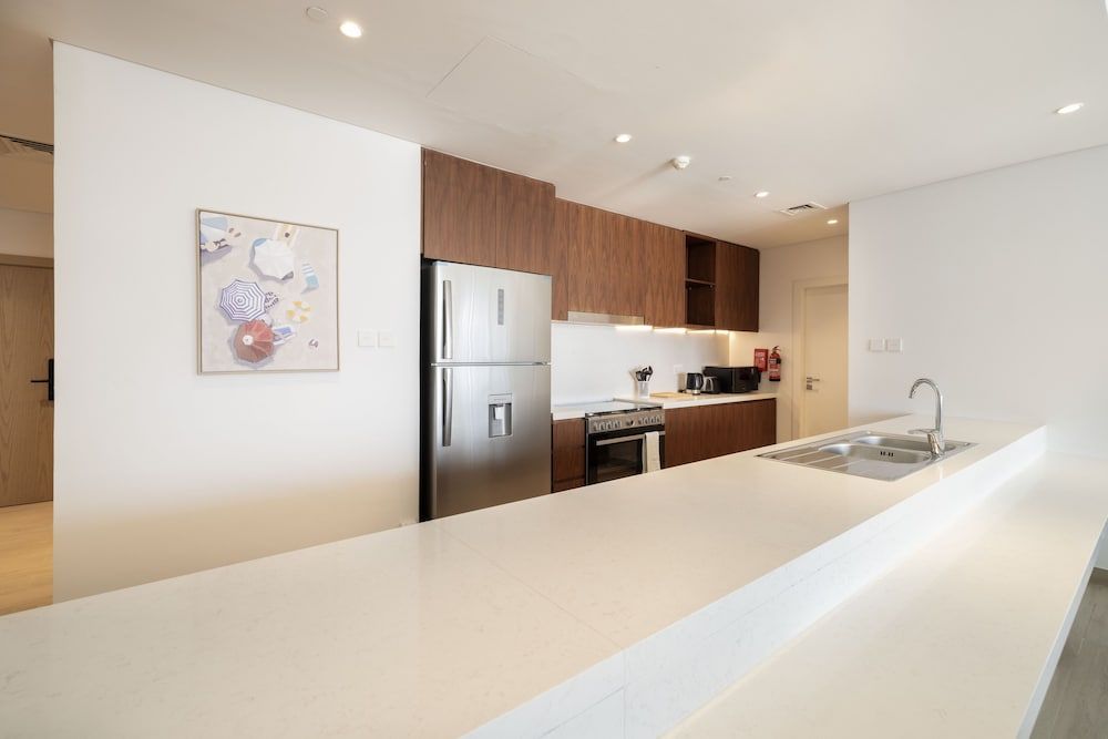 Massive 4 Beds La Rive B2 Port De La Mer