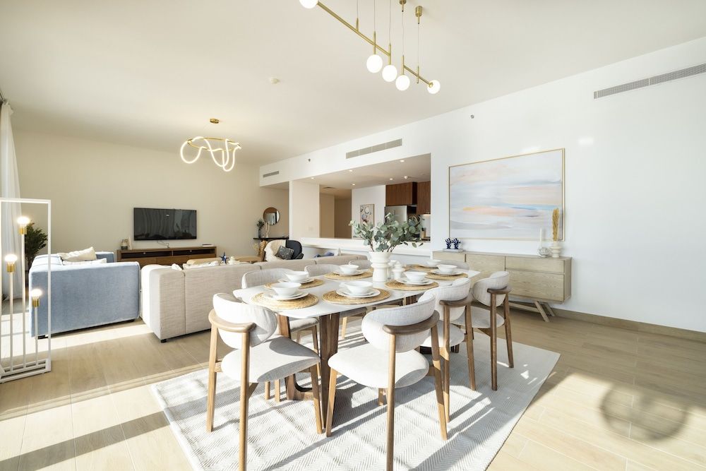 Massive 4 Beds La Rive B2 Port De La Mer
