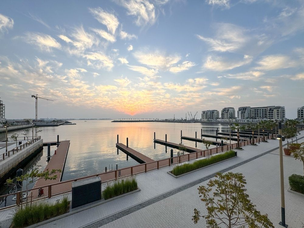Massive 4 Beds La Rive B2 Port De La Mer