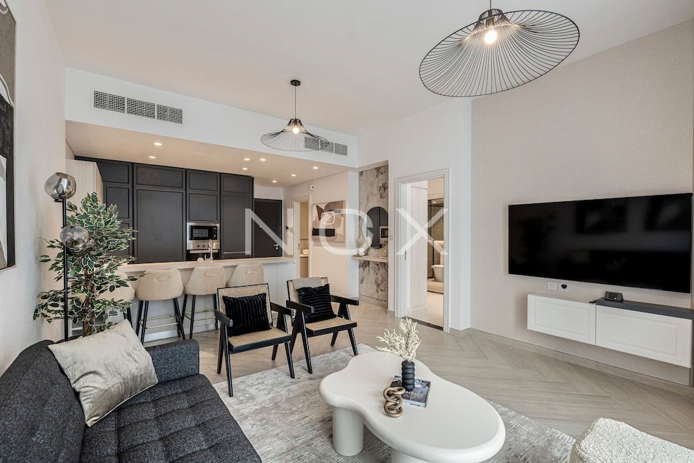 High Floor 1BR Wilton Park Residence MBR