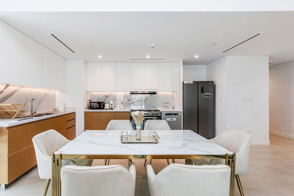 Exclusive 2BR at La Vie with sea view