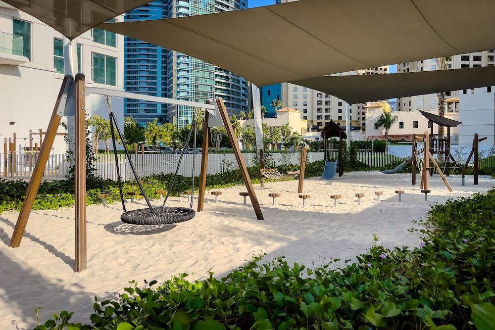 Exclusive 2BR at La Vie with sea view