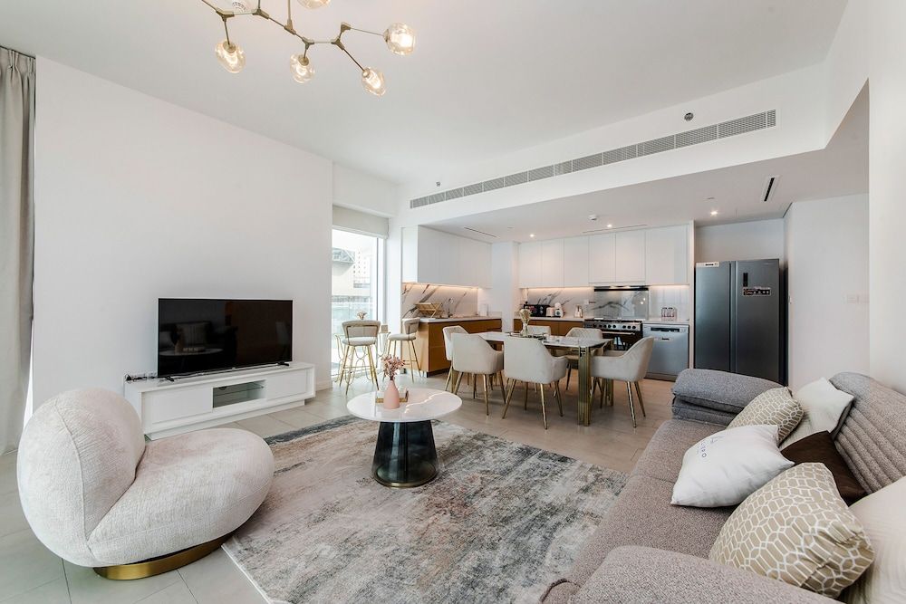 Exclusive 2BR at La Vie with sea view