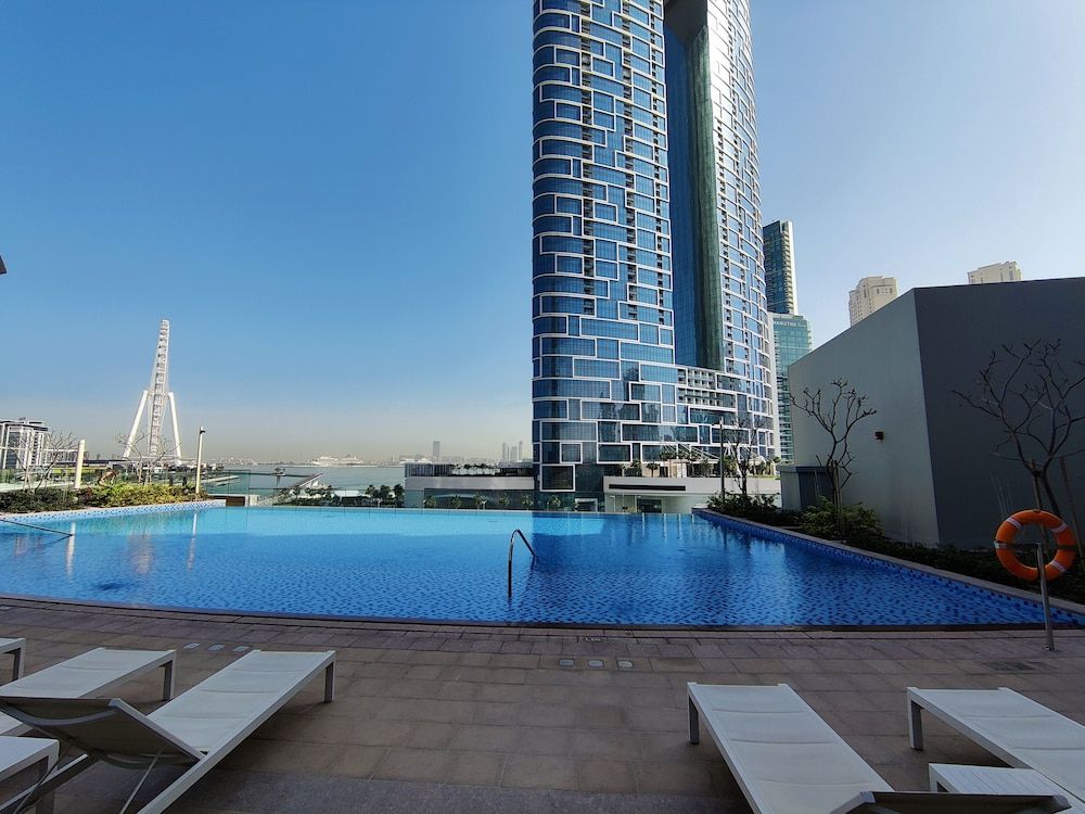 HiGuests -  Emaar 5242 Tower