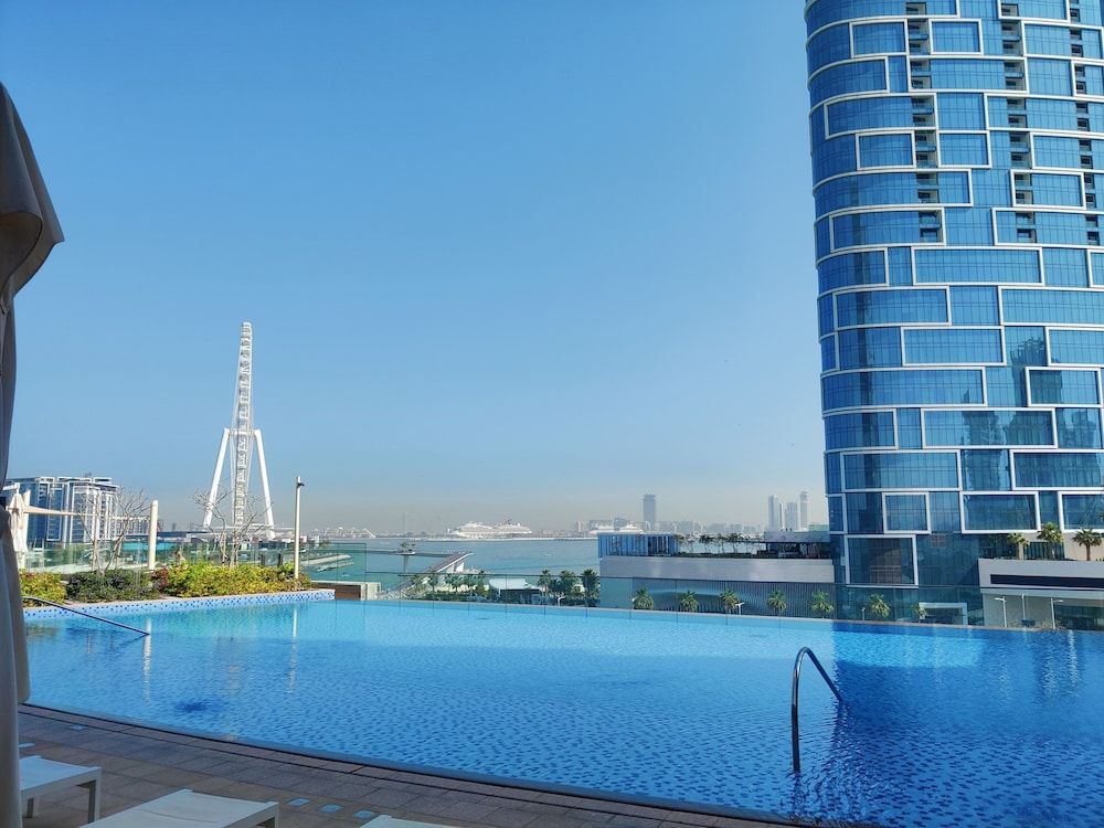 HiGuests -  Emaar 5242 Tower