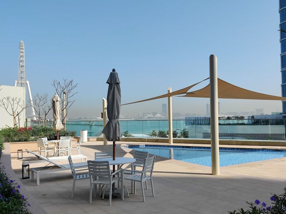 HiGuests -  Emaar 5242 Tower