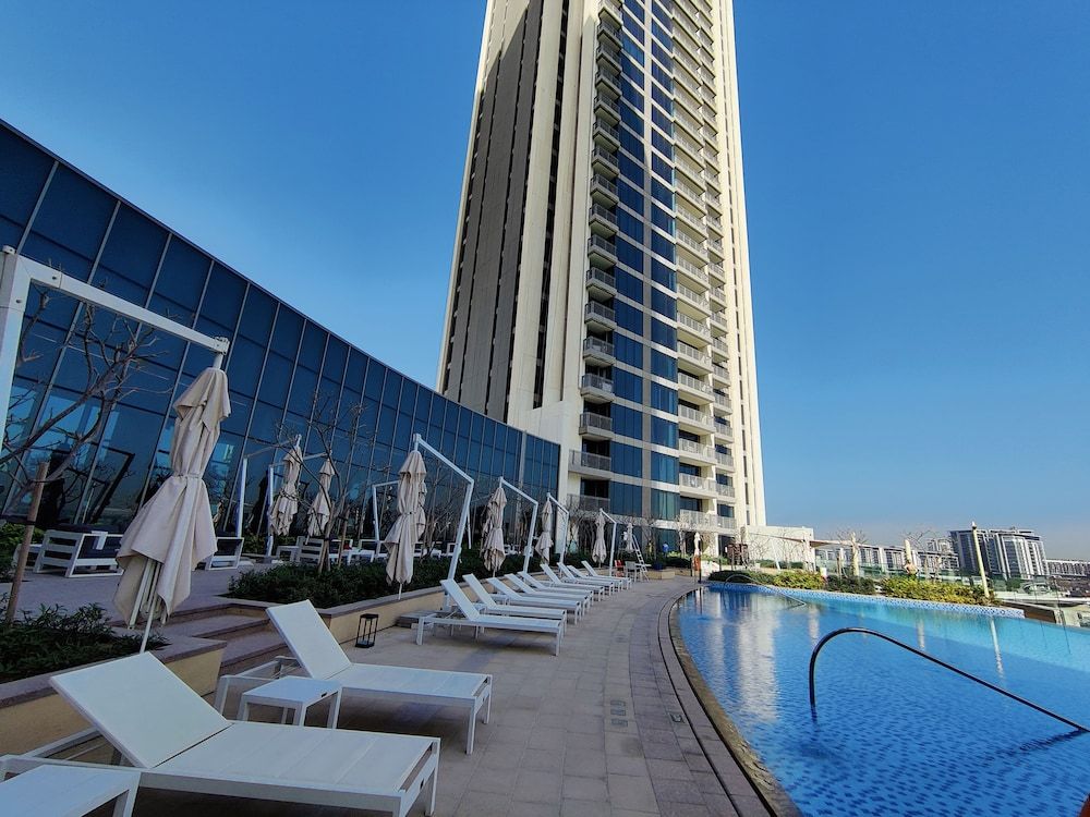 HiGuests -  Emaar 5242 Tower