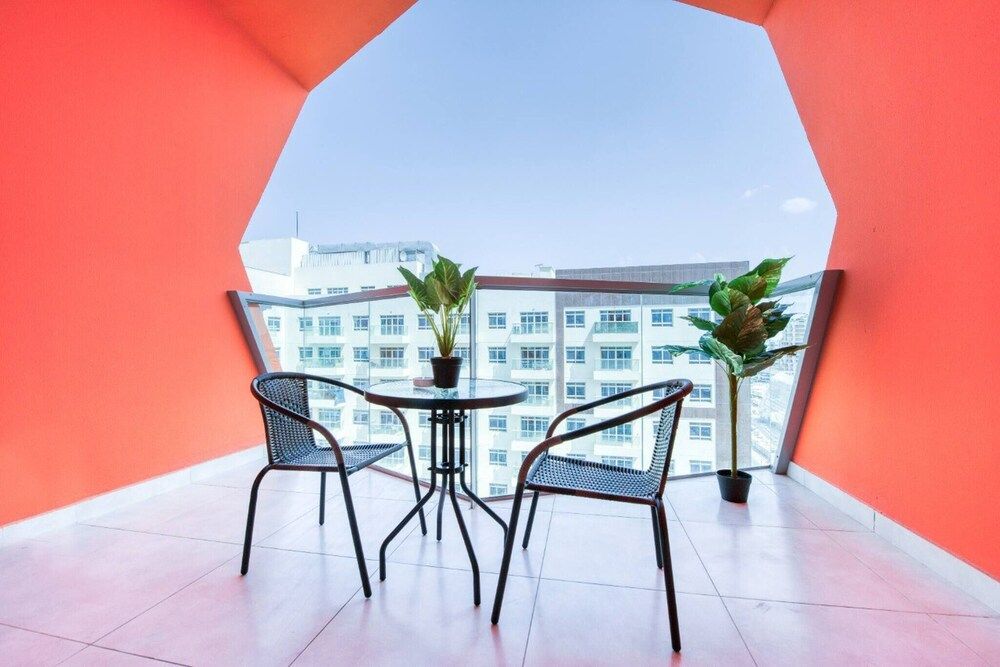 Gorgeous Posh Studio Apartment
