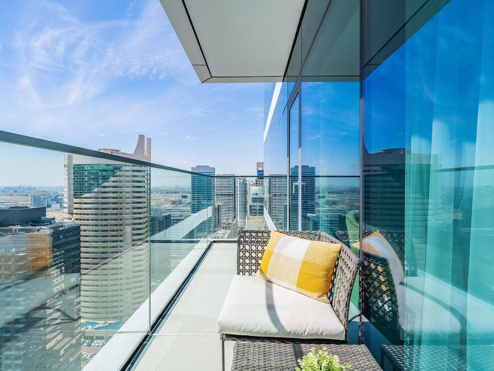Hidden Gem Waterfront With Harbor View