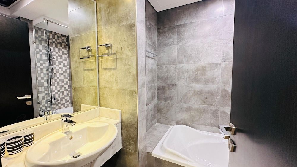 Luxury Studio Apartment Canal View Business Bay Free Parking by Belvilla