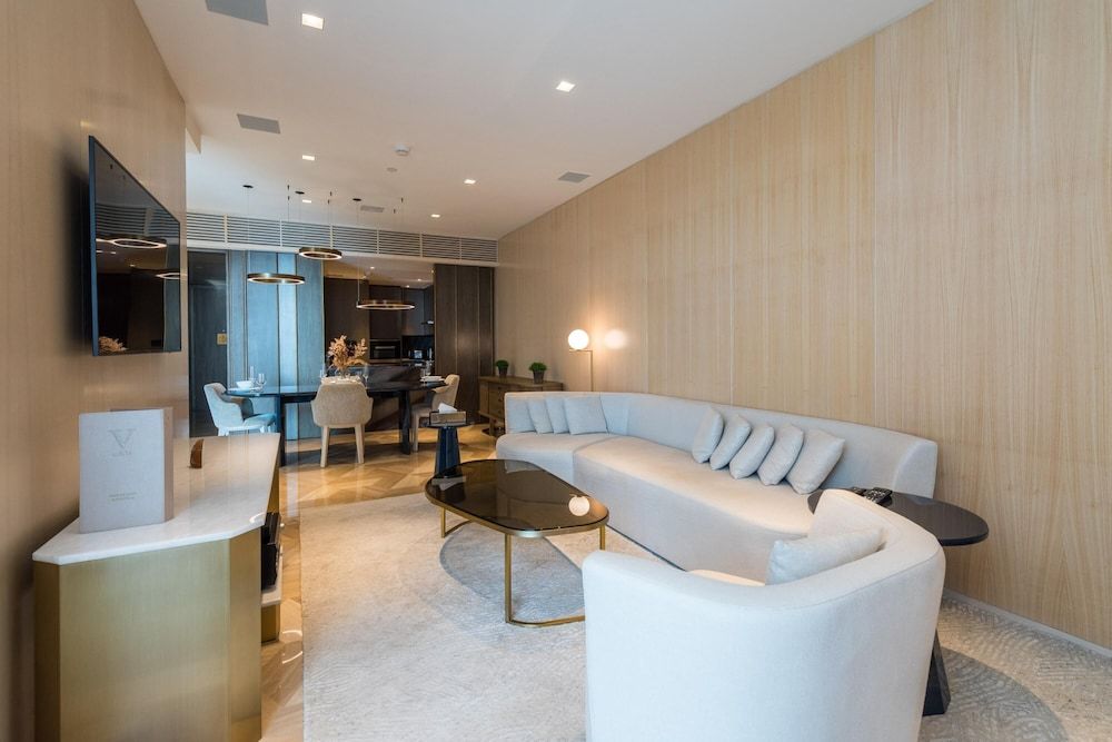 DXB - Five - 41508 - PJ