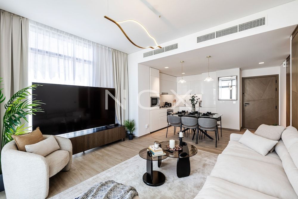 Luxury 2BR Palace Residence
