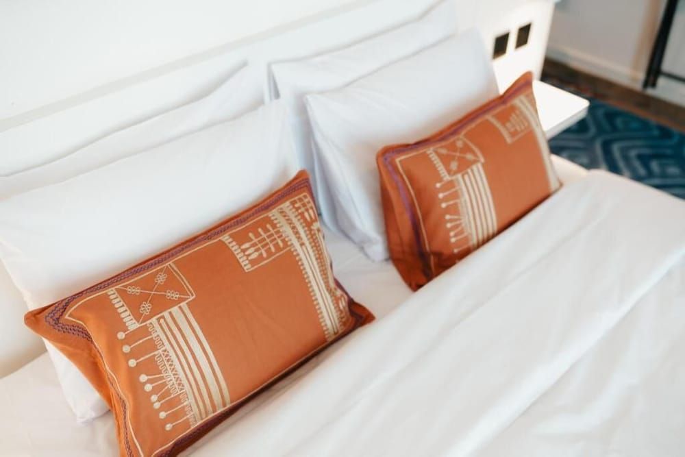 Executive Room, 1 King Bed, City View