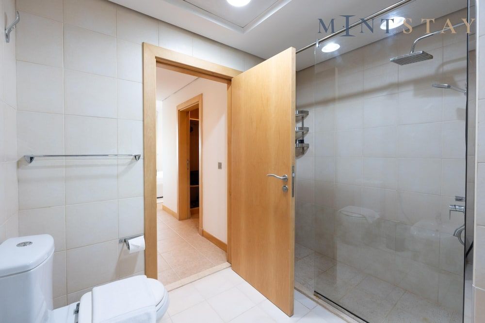 Amazing 1BR at the Palm w Beach Pool Access