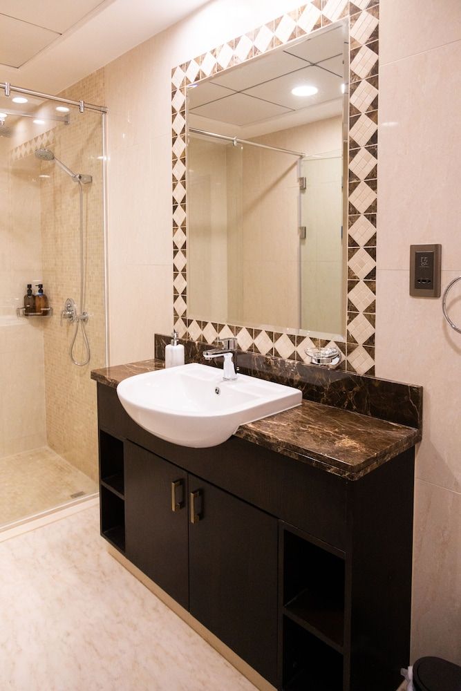 Lux 5BR Townhouse in Balqise Residence
