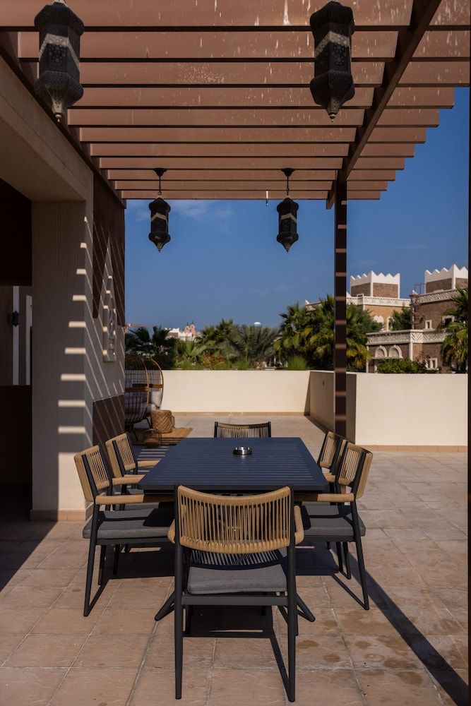 Lux 5BR Townhouse in Balqise Residence