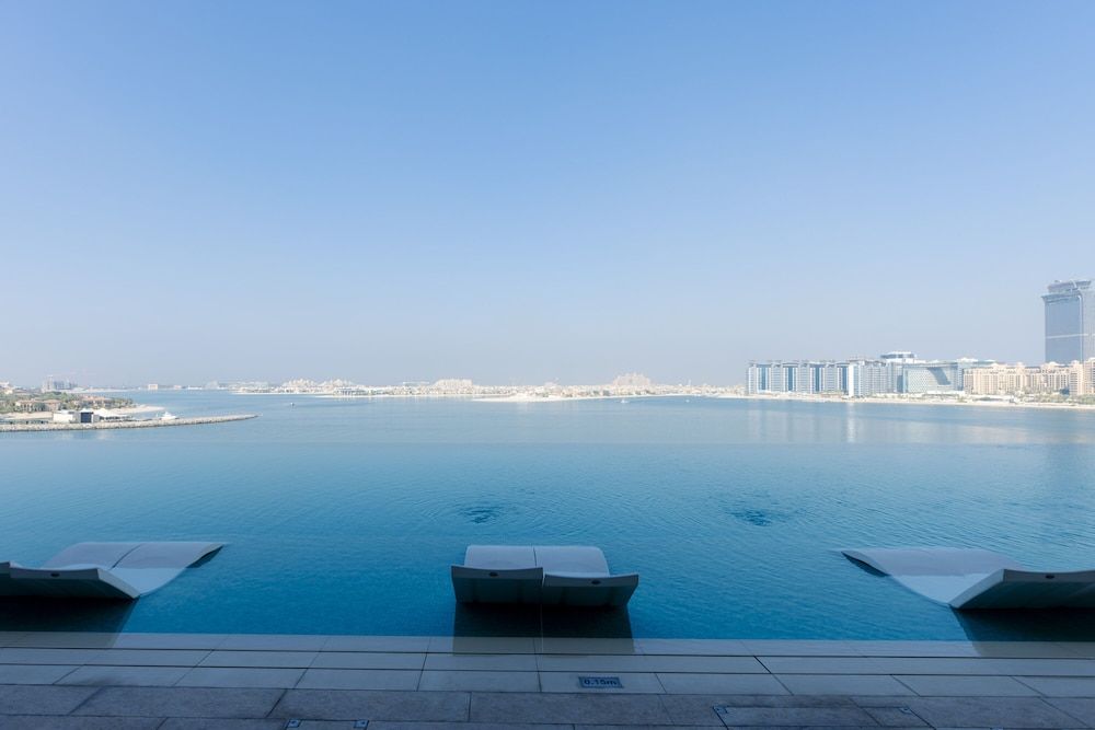 3BD Haven with Sweeping Water Views