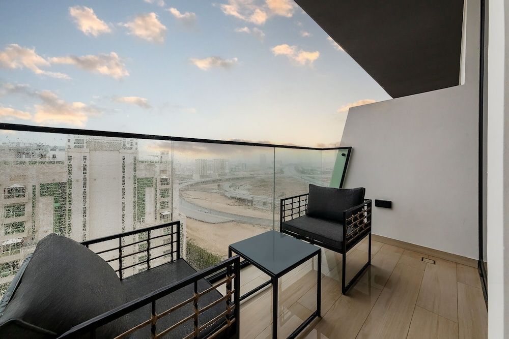 Modern 1BR in Binghatti Nova