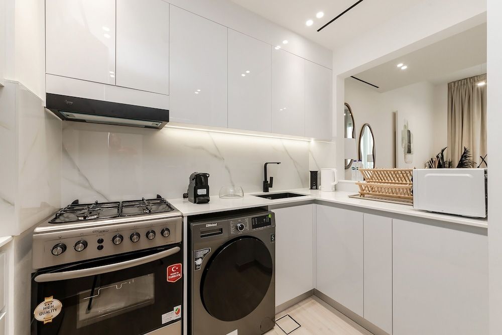 Modern 1BR in Binghatti Nova