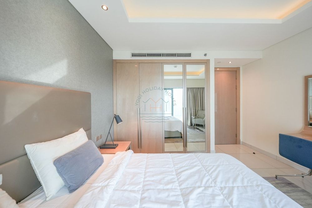 Yogi - Amazing 2BR Apt With Burj Khalifa Views