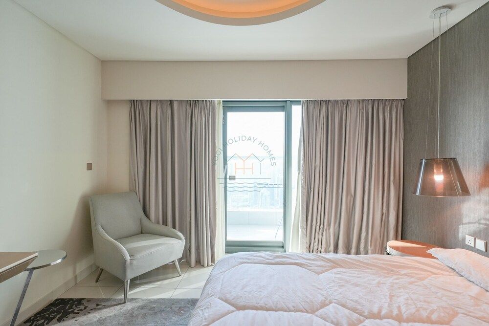 Yogi - Amazing 2BR Apt With Burj Khalifa Views