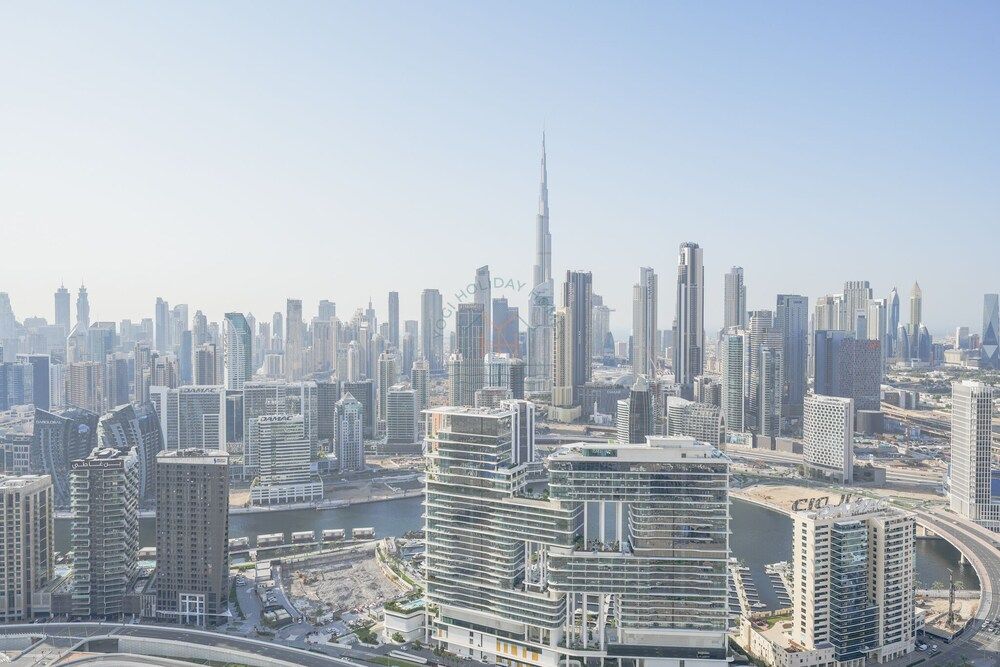Yogi - Amazing 2BR Apt With Burj Khalifa Views