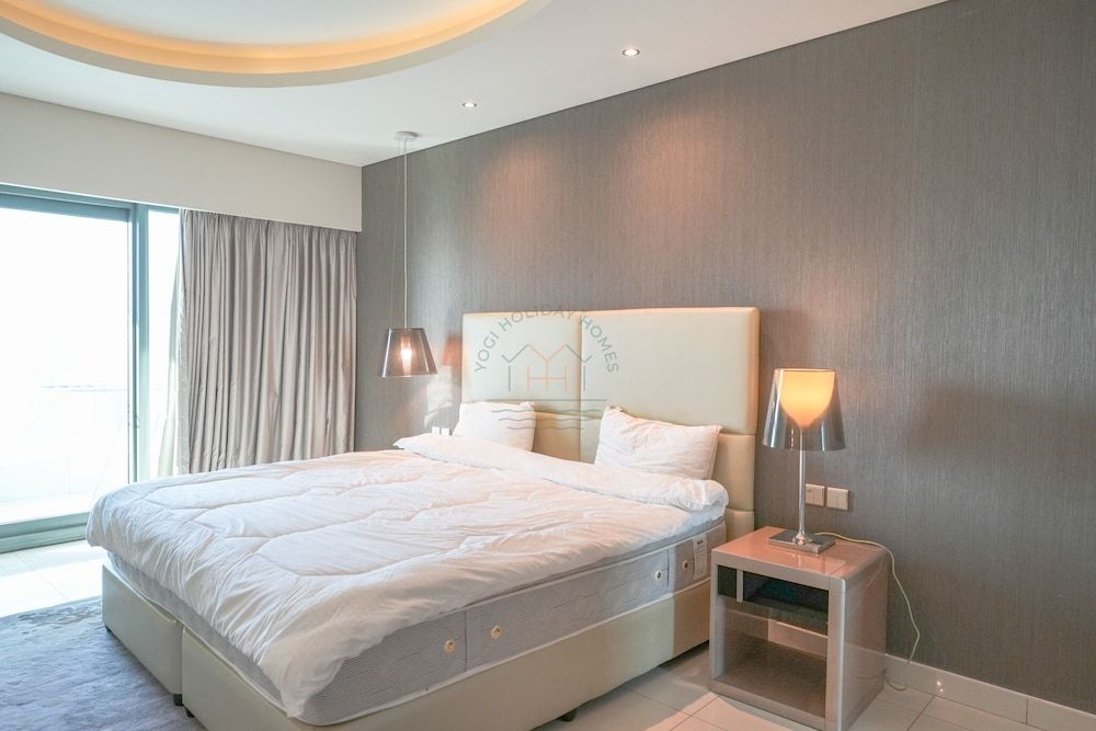 Yogi - Amazing 2BR Apt With Burj Khalifa Views