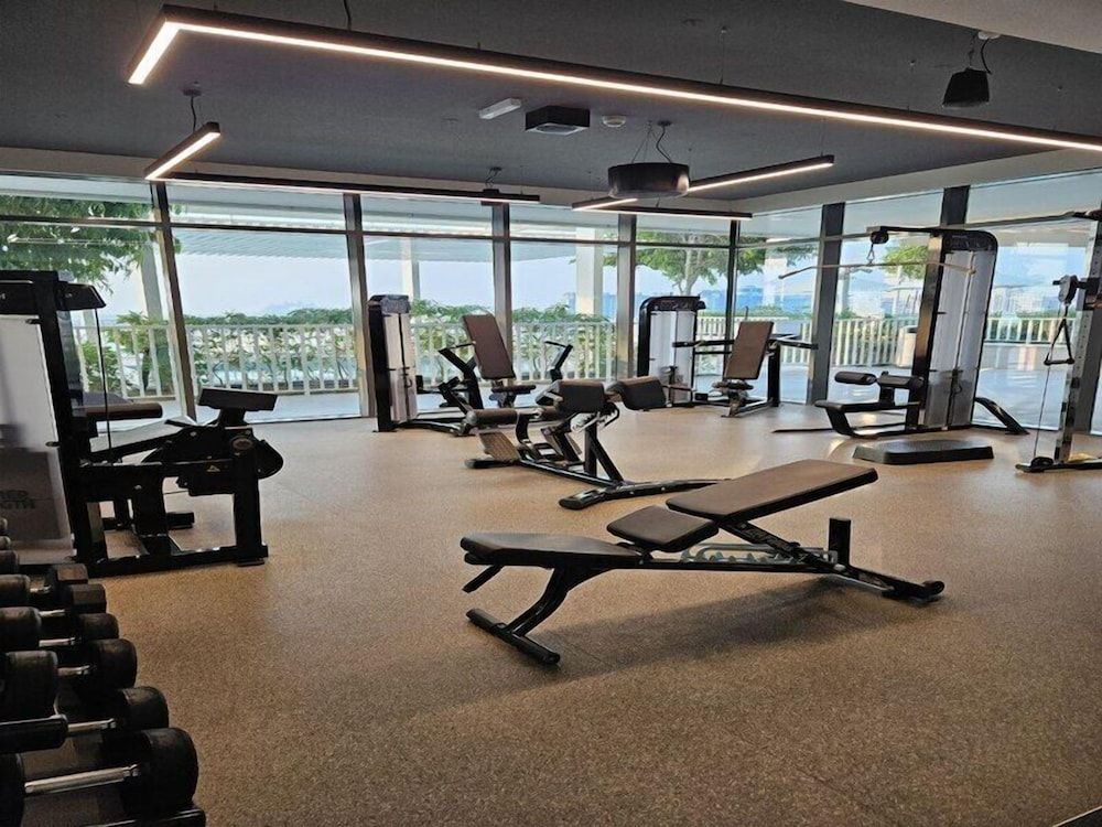 Bliss 1BR Haven with Stunning Sea Views
