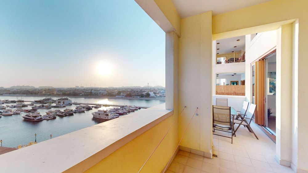 Primestay - Marina Residences Palm Dubai