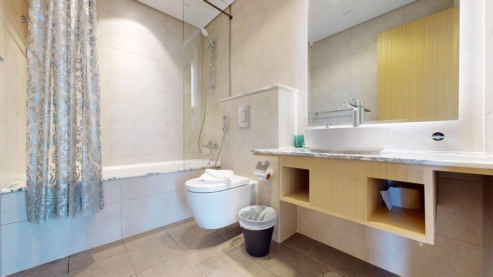 Primestay - 2BR Paramount Midtown-dubai