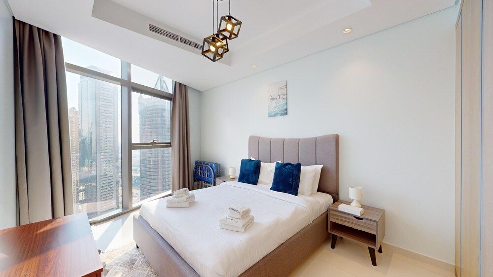Primestay - 2BR Paramount Midtown-dubai