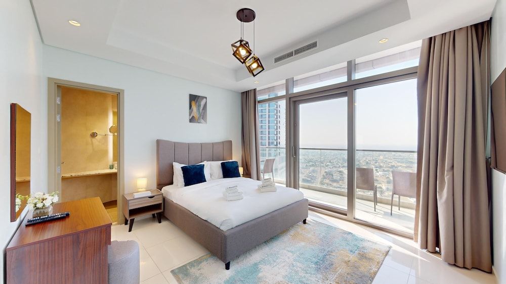 Primestay - 2BR Paramount Midtown-dubai